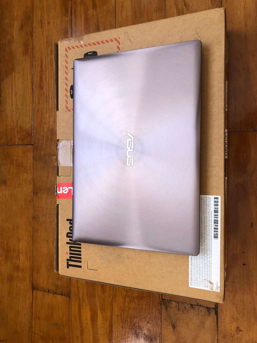 Laptops Notebooks ASUS Zenbook UX303UB Core I7 6500U 12GB Ram