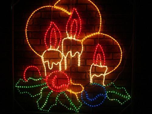 Holiday Decor - Christmas decoration - 3 candles rope light motif