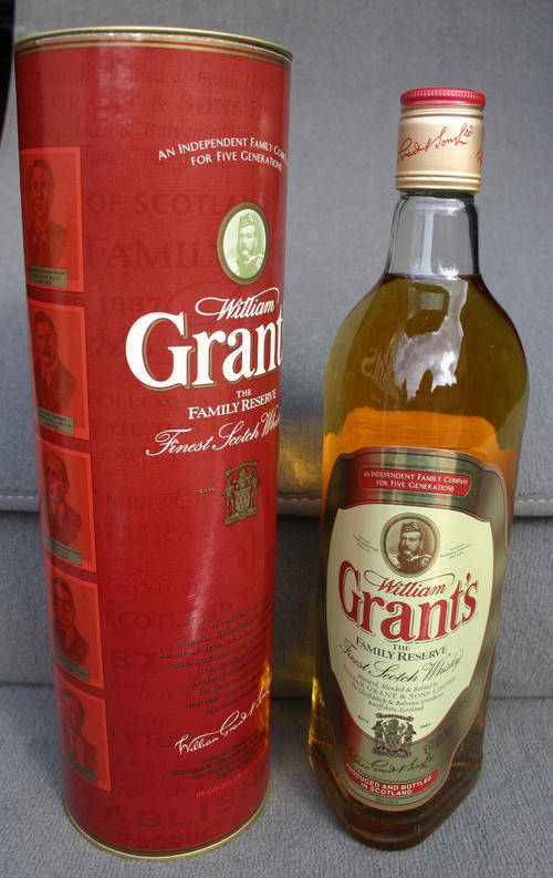 Whisky William Grant's Finest Scotch Whisky was sold for R400.00 on