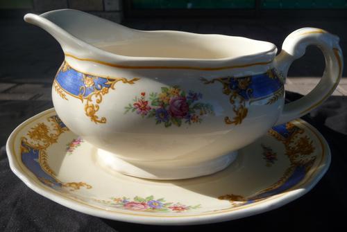 English Porcelain VINTAGE GRAVY BOAT SAUCER G