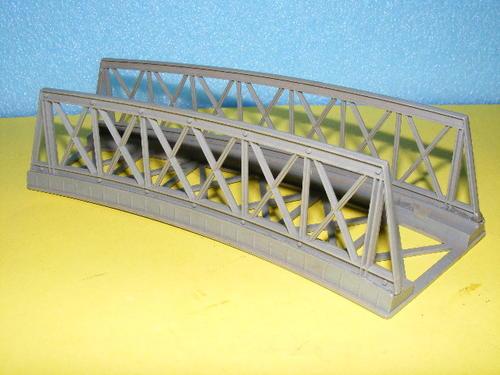 Railway - Ho Curved Bridge. Was Sold For R40.00 On 1 Feb At 20:01 By 