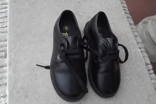 Black Trustees No 10 School Shoes 