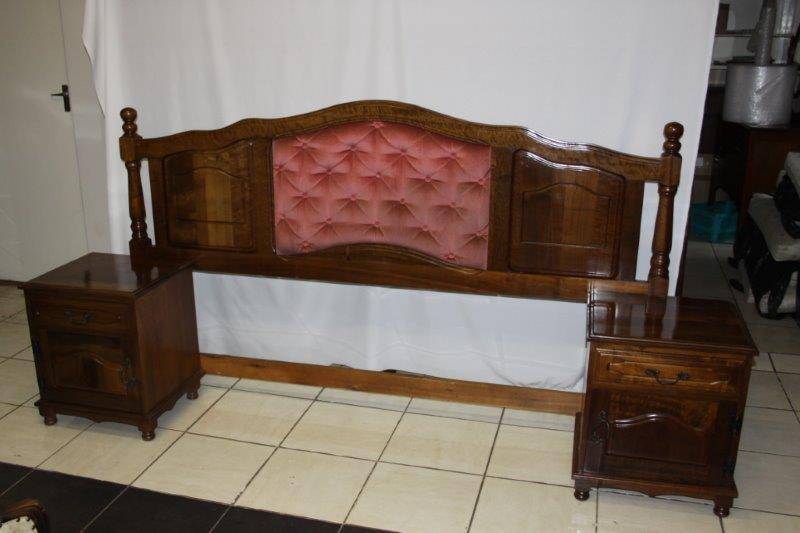 Beds & Cots AN EXQUISITE SOLID TEAK? IMBUIA? HEADBOARD c/w BEAUTIFUL