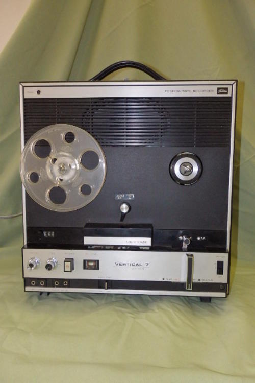 TOSHIBA TAPE RECORDER SOLID STATE GT-60V