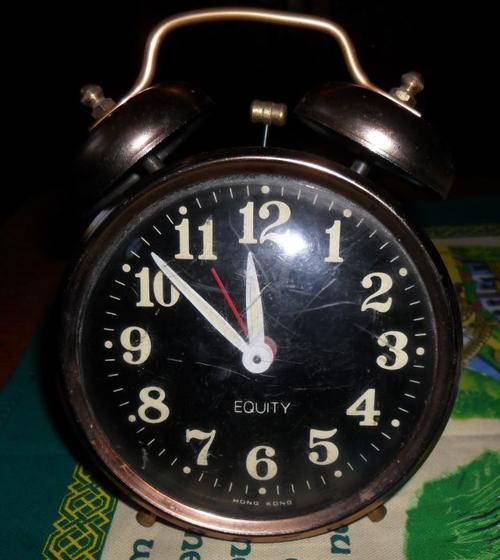 Alarm & Travel Clocks VINTAGE EQUITY WIND UP TWIN BELL METAL ALARM