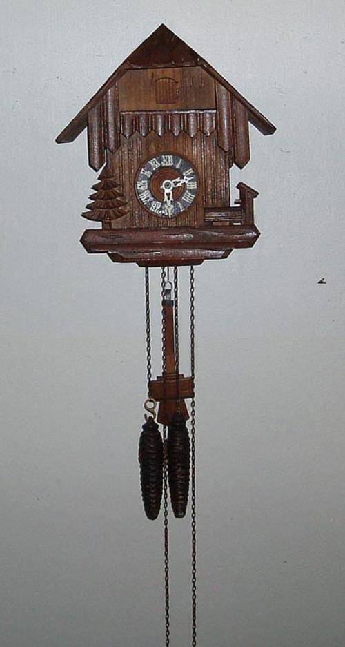 Cuckoo & Wall Clocks DELIGHTFUL VINTAGE GENUINE WEST GERMAN STATION
