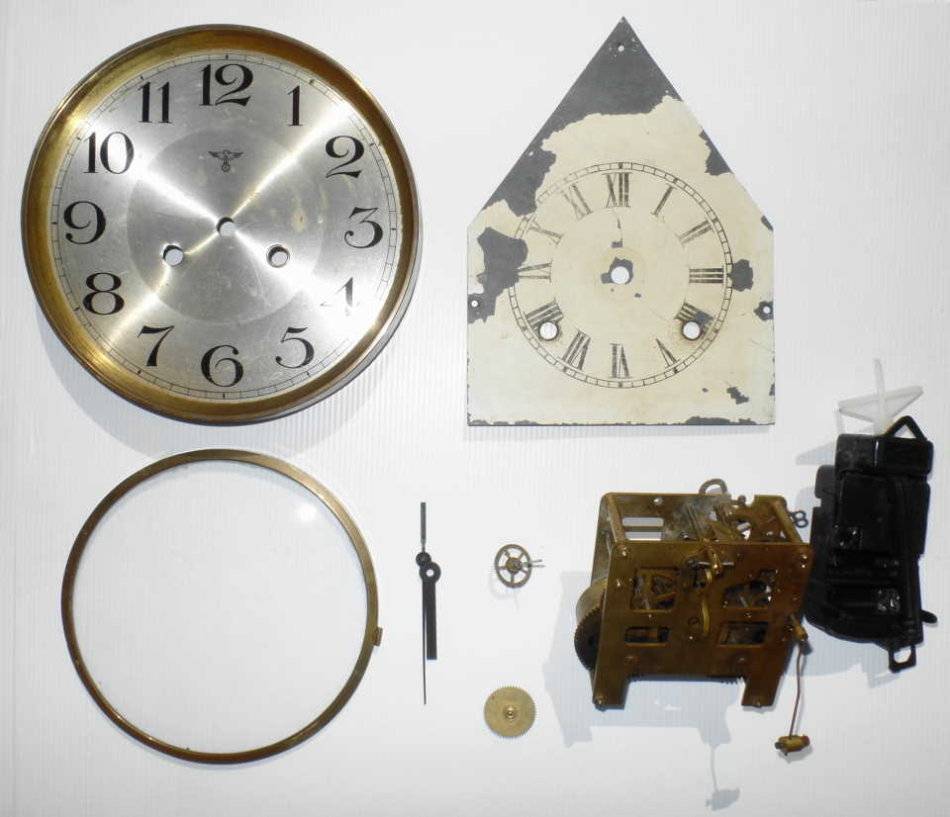 Other Clocks CLOCK MECHANISM AND OTHER CLOCK PARTS was sold for R450