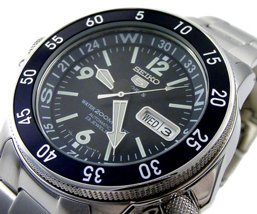 seiko 5 sports 200m automatic diver watch