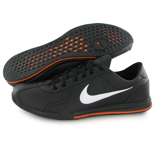 Sneakers - **ORIGINAL MENS NIKE CIRCUIT TRAINER II**SIZE 10 ONLY**BLACK/WHITE/ORANGE**BRAND NEW** was for R599.99 25 at 23:46 by neue in Durban (ID:231106979)