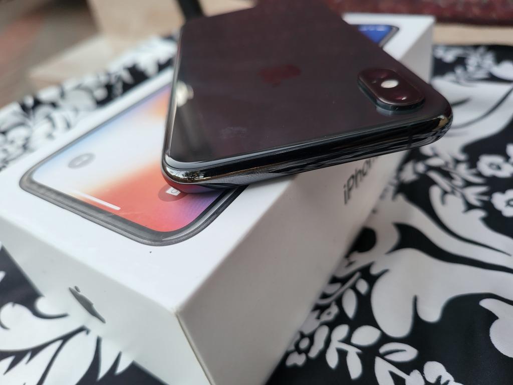 Apple IPhone XS Space Grey 256GB Box Included Excellent