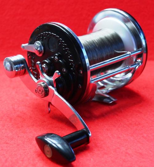 Reels - Olympic Fighter 380 - Made in Japan - fishing reel was