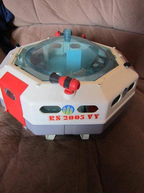 Vintage Toys Playmospace Space station Playmobil 1980 was sold for R120.00 on 31 Oct at 20