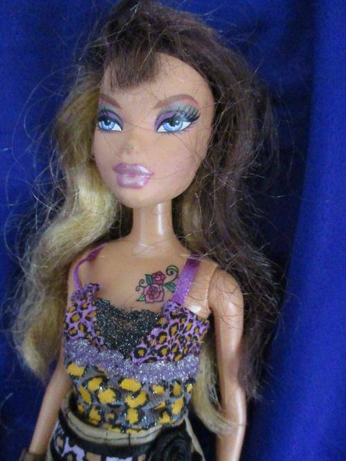Barbie Barbie Mattel Doll 1999 with removable head / hair piece was