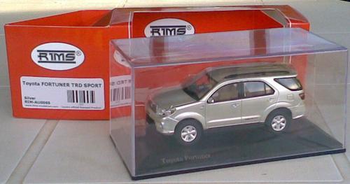 toyota fortuner toy model