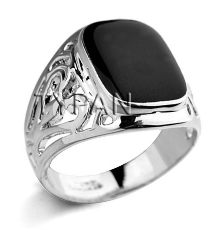 Rings - Black Stone Size 11.25 Platinum plated Men&#39;s Ring was sold for R100.00 on 3 Oct at 15:46 ...