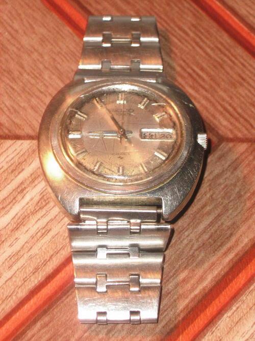 Men s Watches SEIKO Automatic 7006 7030 scratched with