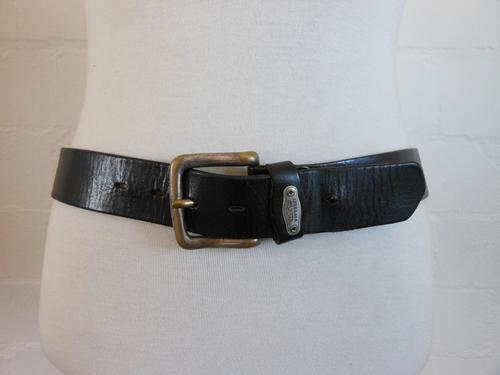 Belts & Belt Buckles - VITTOZZI TEXAS USA VINTAGE GENUINE LEATHER BLACK  MEN'S BELT was sold for R120.00 on 12 Jan at 08:11 by Lehza Vintage in  Strand (ID:172458734)