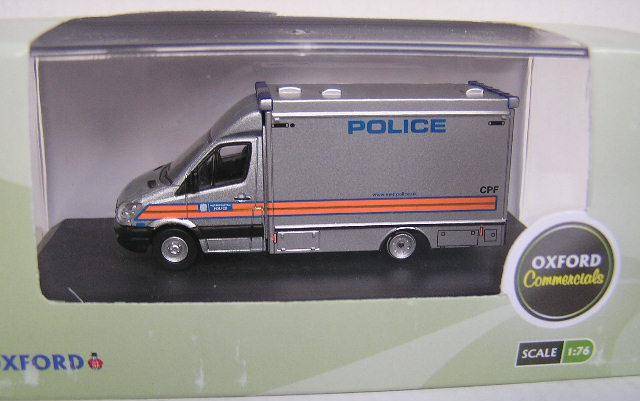 Models Oxford Diecast Model Van Ma003 Mercedes Benz Explosives Ordnance Disposal Metro Police 1 76 Oo Rail Was Sold For R180 00 On 1 May At 13 29 By Bestoys In Cape Town Id 281630426