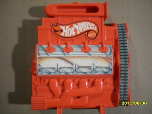 hot wheels engine case