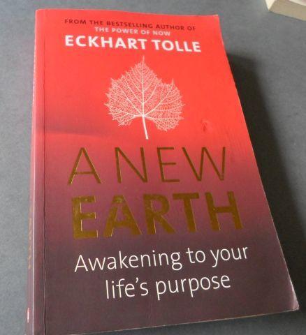 A New Earth : Awakening to Your Life's Purpose by Eckhart Tolle (2005, CD,... A New Earth : Awakening to Your Life's Purpose by Eckhart Tolle (2005, CD,...