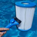 Filter cartridge cleaning comb