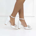 White 9cm heel open waist shimmer pointy with a bow pearl wifey
