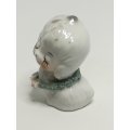 Miniature White Cat with 3 Flowers Around The Neck (Miniature, suitable for printer's tray)