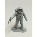 Miniature Grey Astronaut Holding Plier (Miniature, suitable for printer's tray)