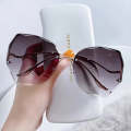 SekelBoer Butterfly Flower gradient grey lens