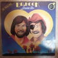 Dr. Hook  Greatest Hits - Vinyl LP Record  - Very-Good+ Quality (VG+)