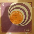 Sam Evans - La La La/ Smile Awhile - Vinyl 7" Record - Very-Good+ Quality (VG+)
