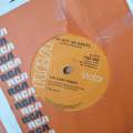 Eurythmics  Love Is A Stranger - Vinyl 7" Record - Very-Good+ Quality (VG+) (verygoodplus)