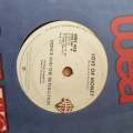 Prince And The Revolution  Kiss - Vinyl 7" Record - Very-Good+ Quality (VG+) (verygoodplus)