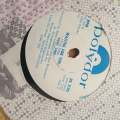 Andy Gibb  Desire -  Vinyl 7" Record - Very-Good+ Quality (VG+) (verygoodplus)