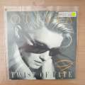 Olivia  Twist Of Fate -  Vinyl 7" Record - Very-Good+ Quality (VG+) (verygoodplus)