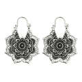 Vintage Ethnic Style Metal Openwork Flower Flower Earrings Bohemian Carved Earrings(silver)