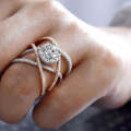 Rose Gold-plated Color Separation Ring Creative Cross Zircon Engagement Ring(9)