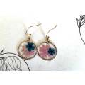 Soft pink Fynbos Blast and blue flower Round Resin Jewellery