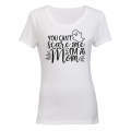 Can't Scare Me - A Mom - Halloween - Ladies - T-Shirt