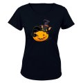 Cat on a Pumpkin - Halloween - Ladies - T-Shirt