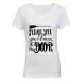 Please Park your Broom at the Door - Halloween Inspired! - Ladies - T-Shirt