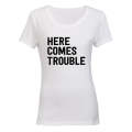 Here Comes Trouble - Ladies - T-Shirt