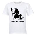 Little Witch and Cat - Halloween - Kids T-Shirt