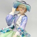 Rare Royal Doulton Figurine Top Of The Hill HN1833