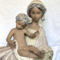Lladro Motherhood Statue Mother and Child