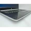 HP Notebook 14-ck0517sa "Core i5" 2.50GHz 4GB RAM 256GB SSD Bright Spots | Faulty Battery Silver