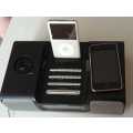 2x Apple Ipods with docking station