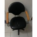 Salon chair