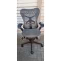 HERMAN MILLER (MIRRA). RETAILS FOR R21000. SELLING FOR ONLY R6000.