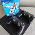 Playstation 4 Slim 1Tb +2 controllers  plus One game